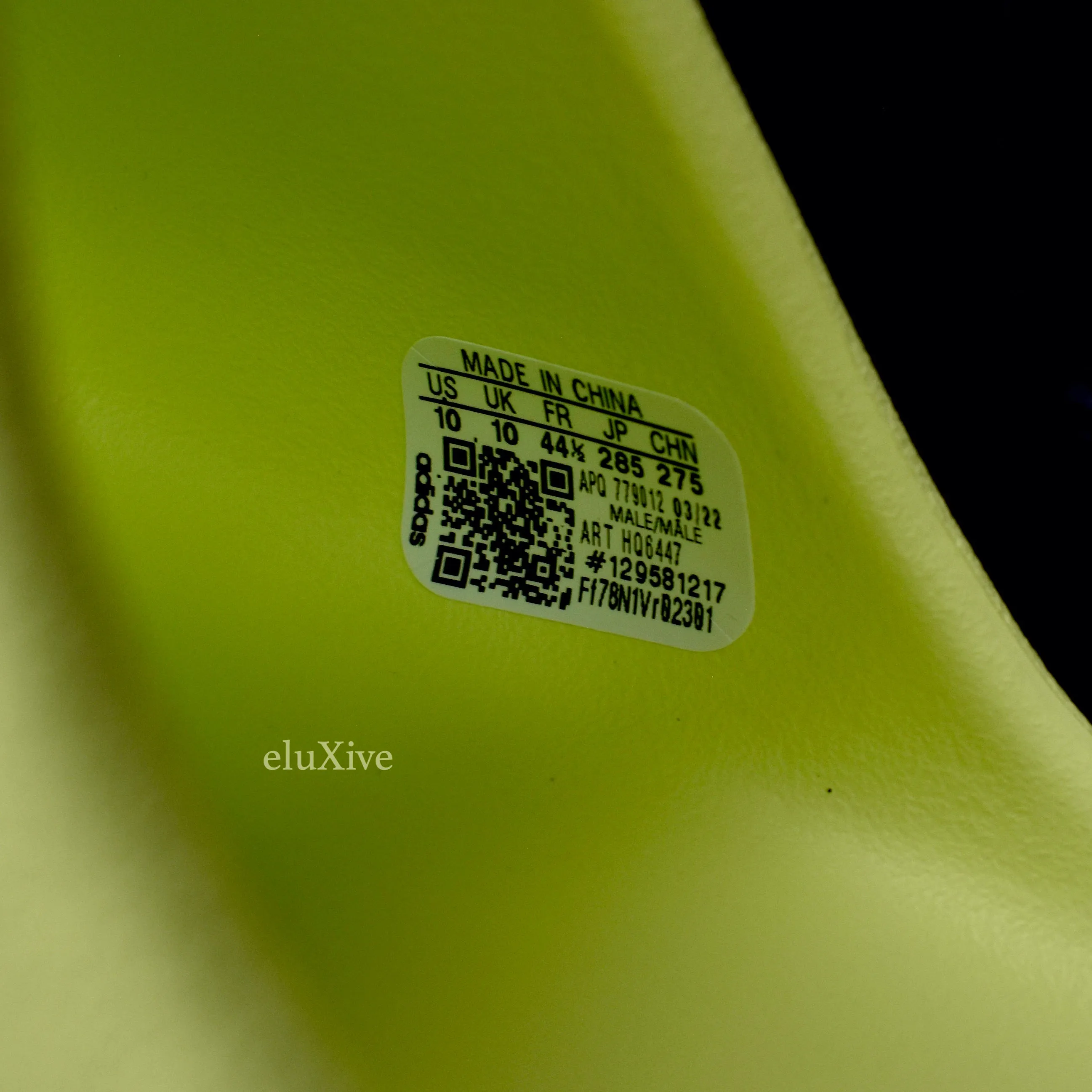 Adidas x Kanye West  - Yeezy Slide Glow Green