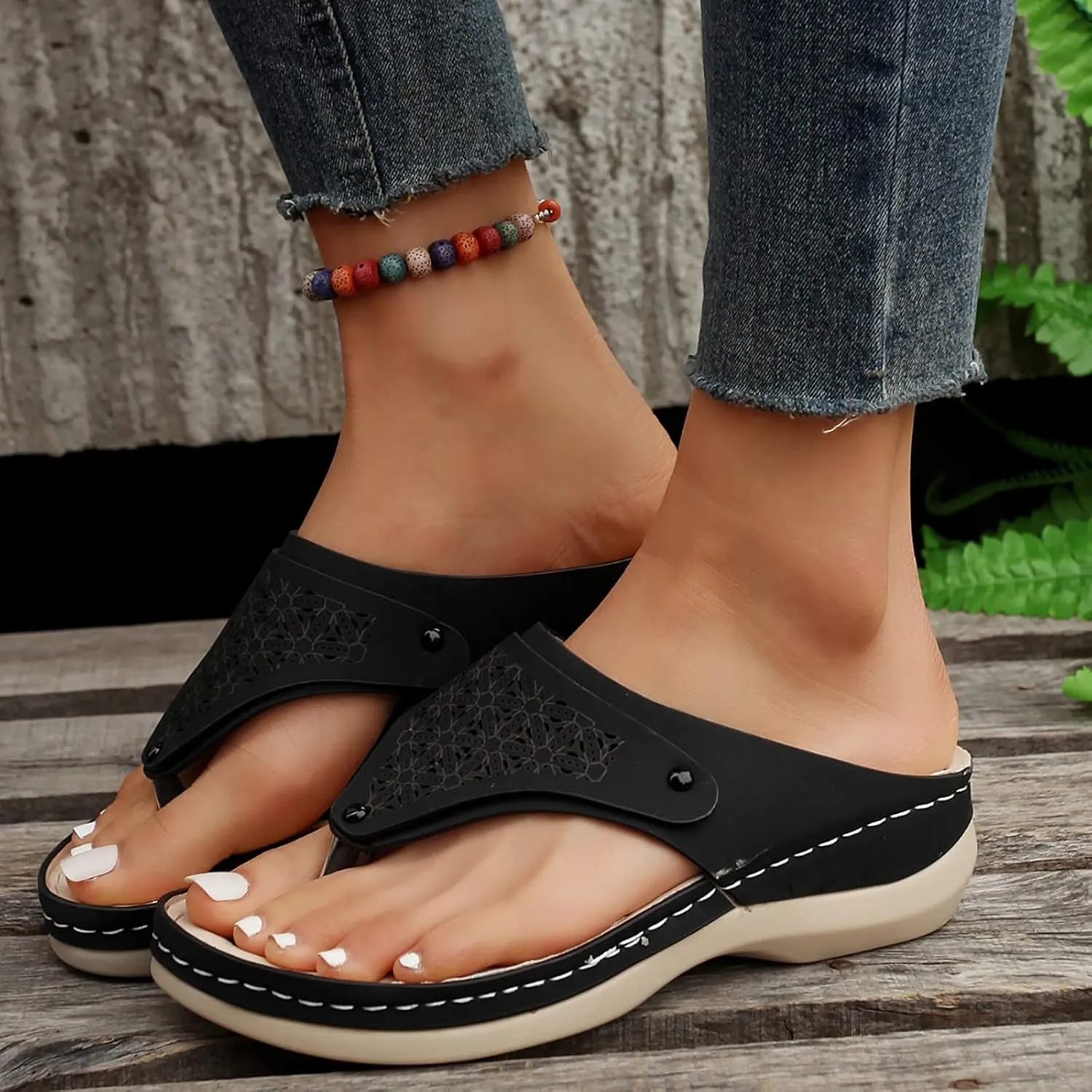 Avylays Breathable Mesh Sports Sandals With Non-Slip Sole Comfort Walking Sandals Slip On Flip Flops Beach Sandals