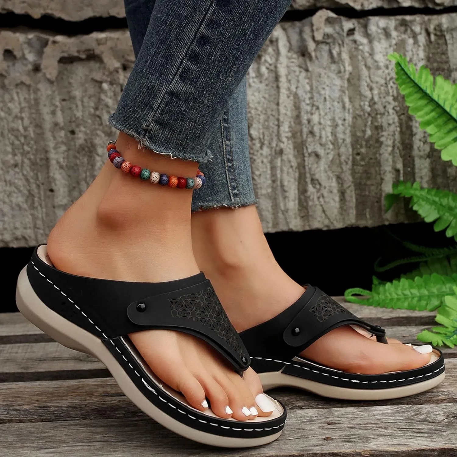 Avylays Breathable Mesh Sports Sandals With Non-Slip Sole Comfort Walking Sandals Slip On Flip Flops Beach Sandals