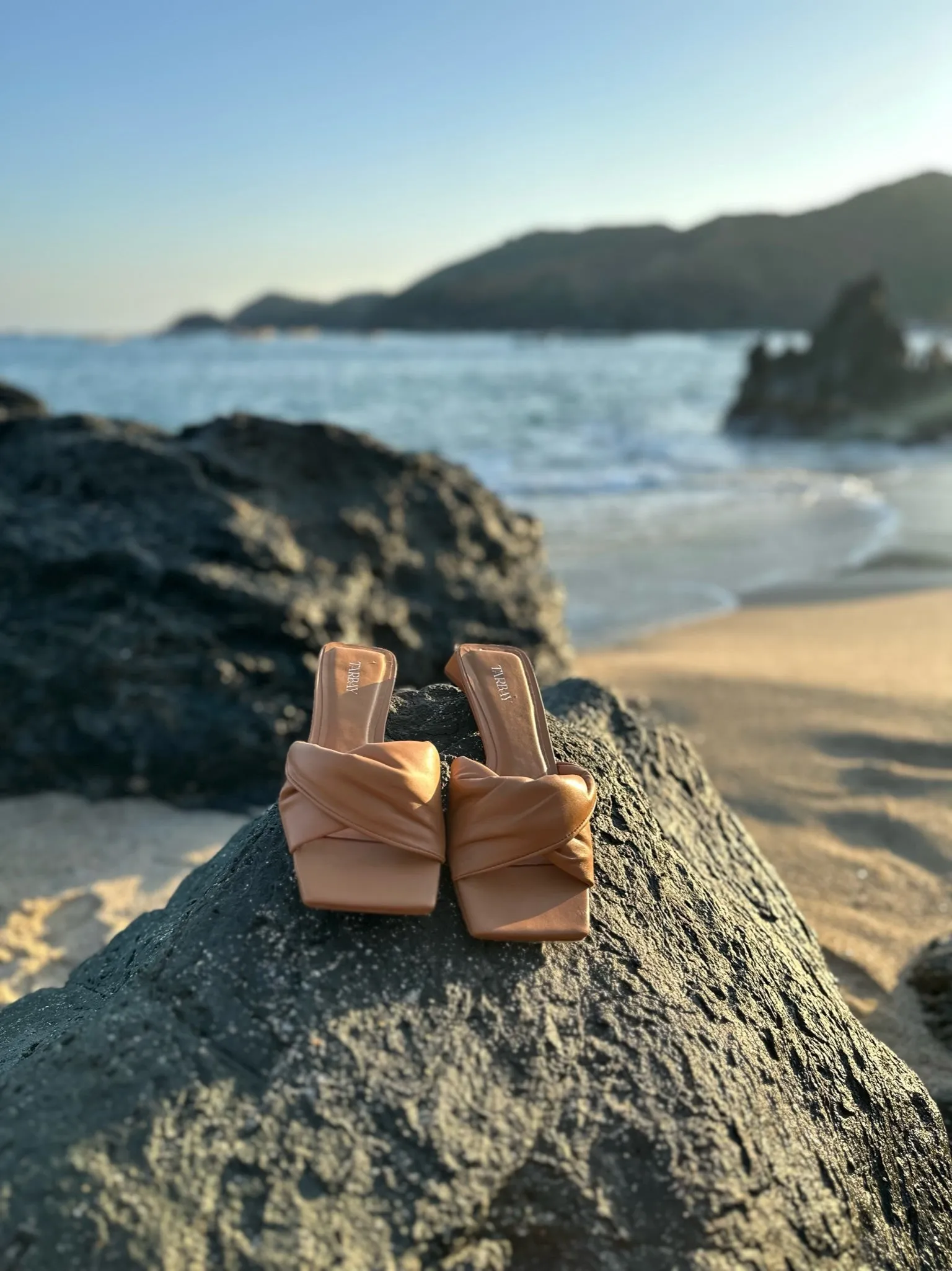 Eva Sandals - Peanut