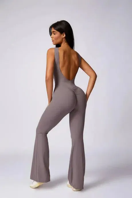 Kalani – Open-back design – Sculpting gymwear jumpsuit