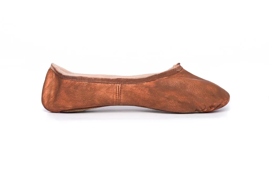 Leather Pointe Paint | Darjeeling