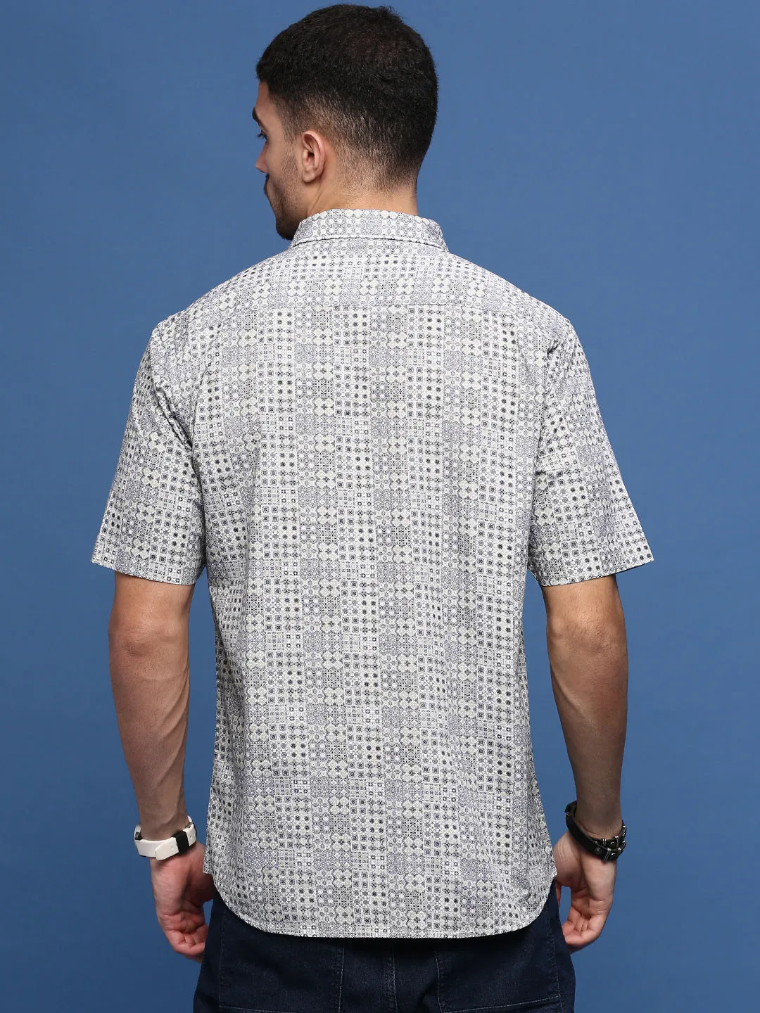 Men Grey Graphic Slim Fit Shirt
