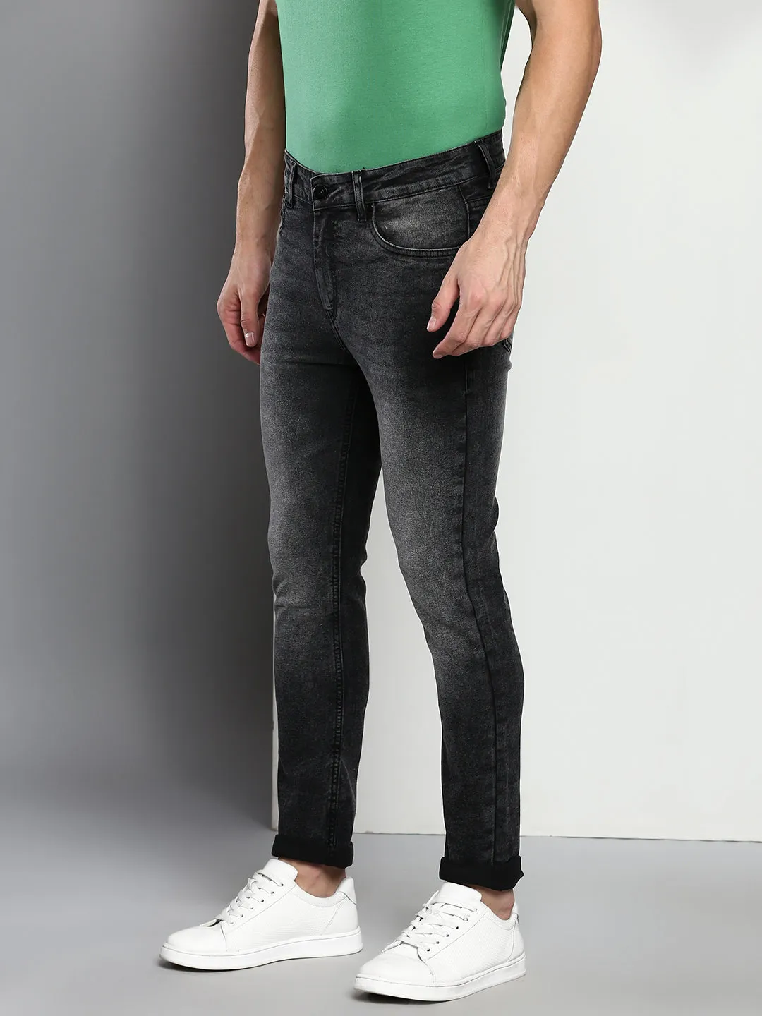 Men's Black Slim Fit Mid Rise Denim Jeans