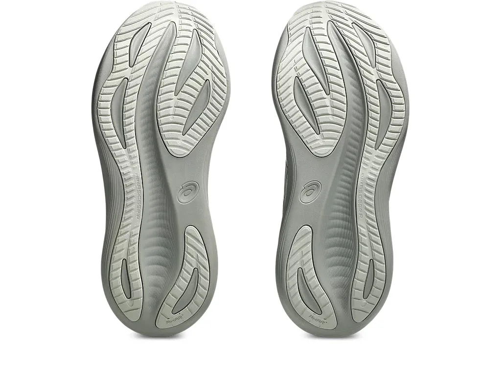 Nimbus 27 Men's Shoe