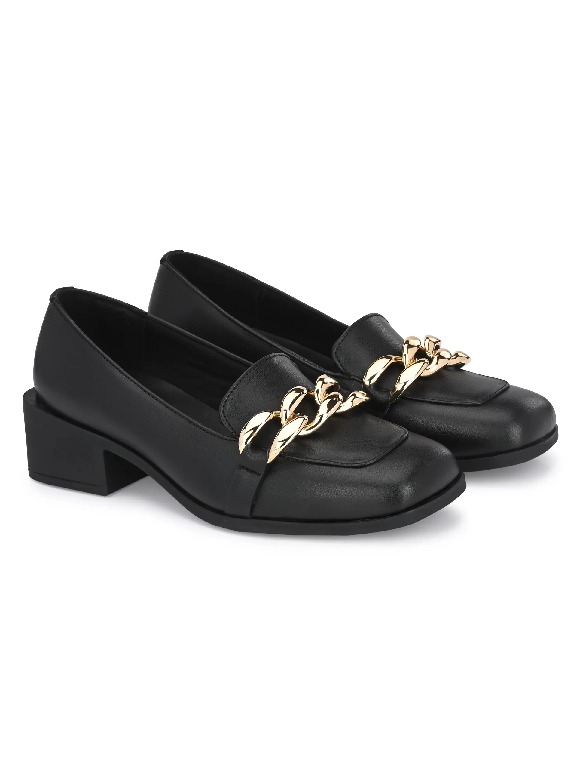 Queen Women's Moccasin with golden chain detail