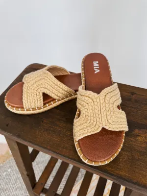 Sirah Sandal