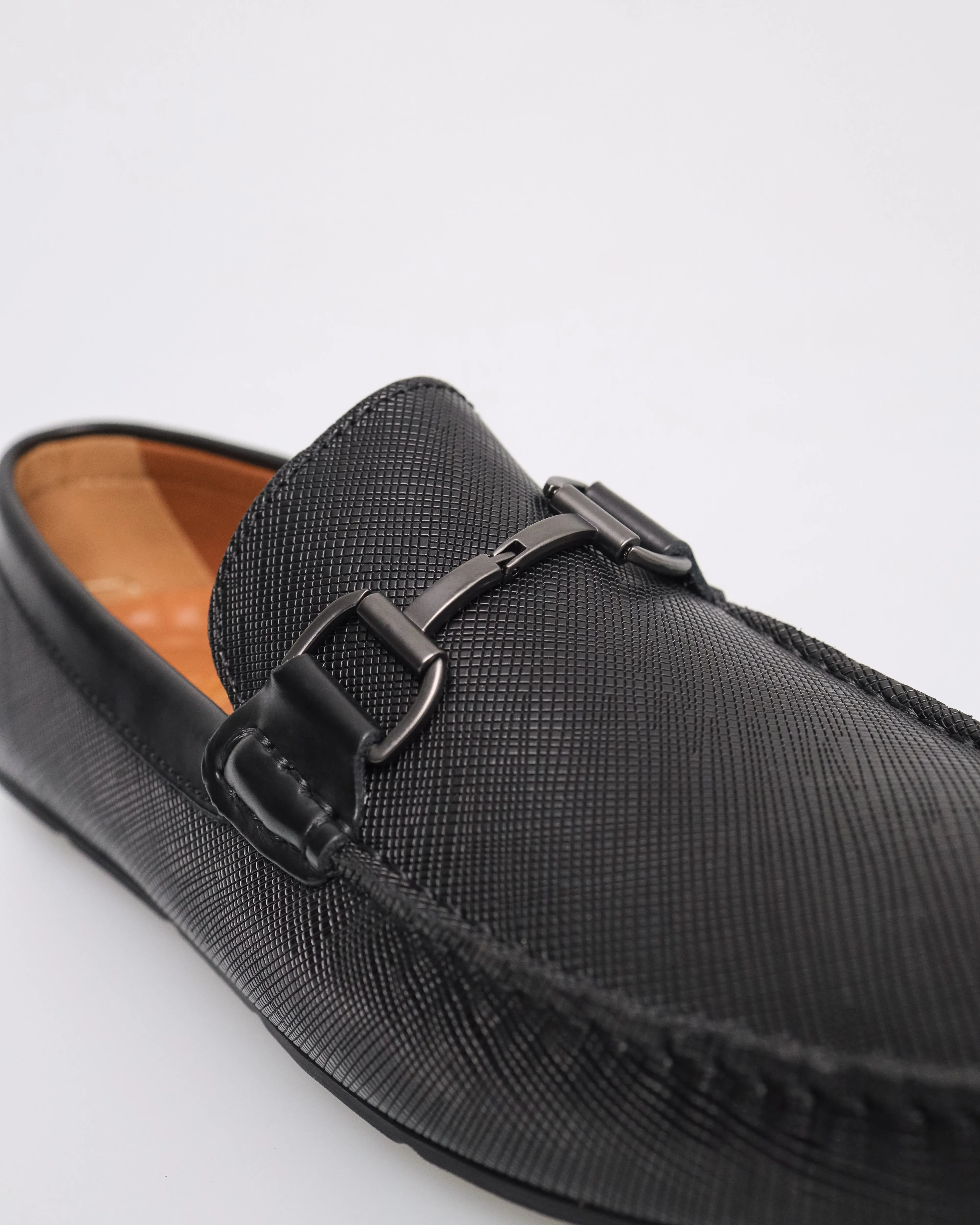 Tomaz C334 Men's Front Buckle Moccasins