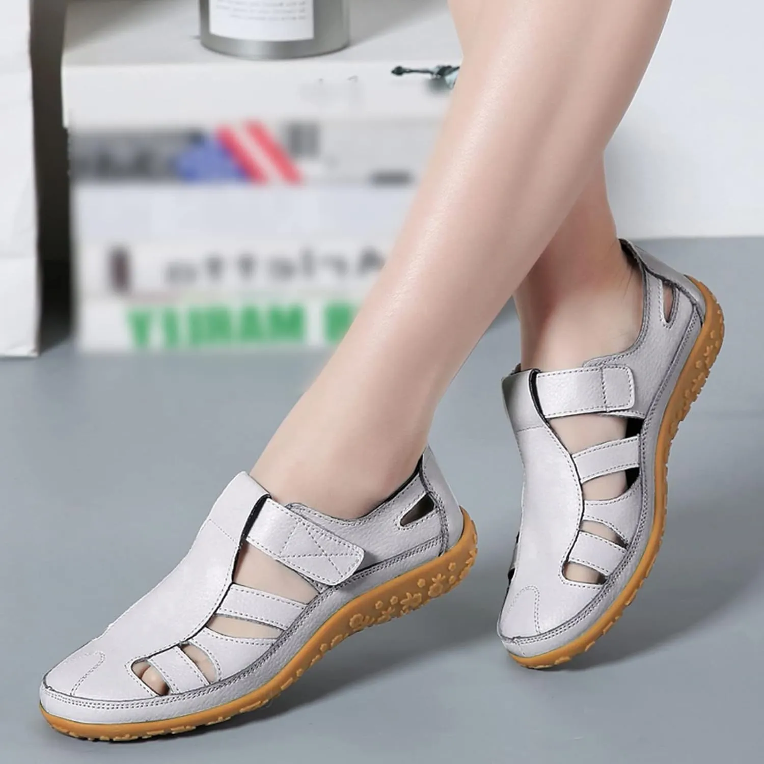Women's Casual Boho Gladiator Sandals Summer Comfort Soft Sole Closed Toe Ankle Strap Beach Shoes Wide Width Leather Sandals