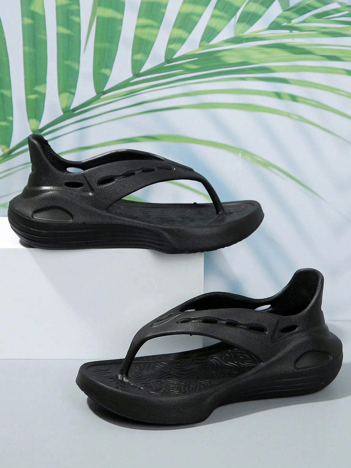 Women's Sporty Sandals, Summer Flat Flip-Flops, Comfortable Casual Slip-On Slippers With Lightweight Platform And Hollow Out Design