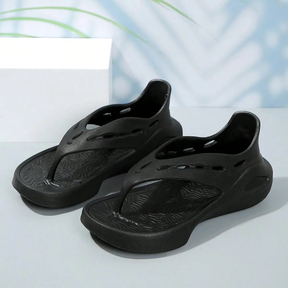 Women's Sporty Sandals, Summer Flat Flip-Flops, Comfortable Casual Slip-On Slippers With Lightweight Platform And Hollow Out Design