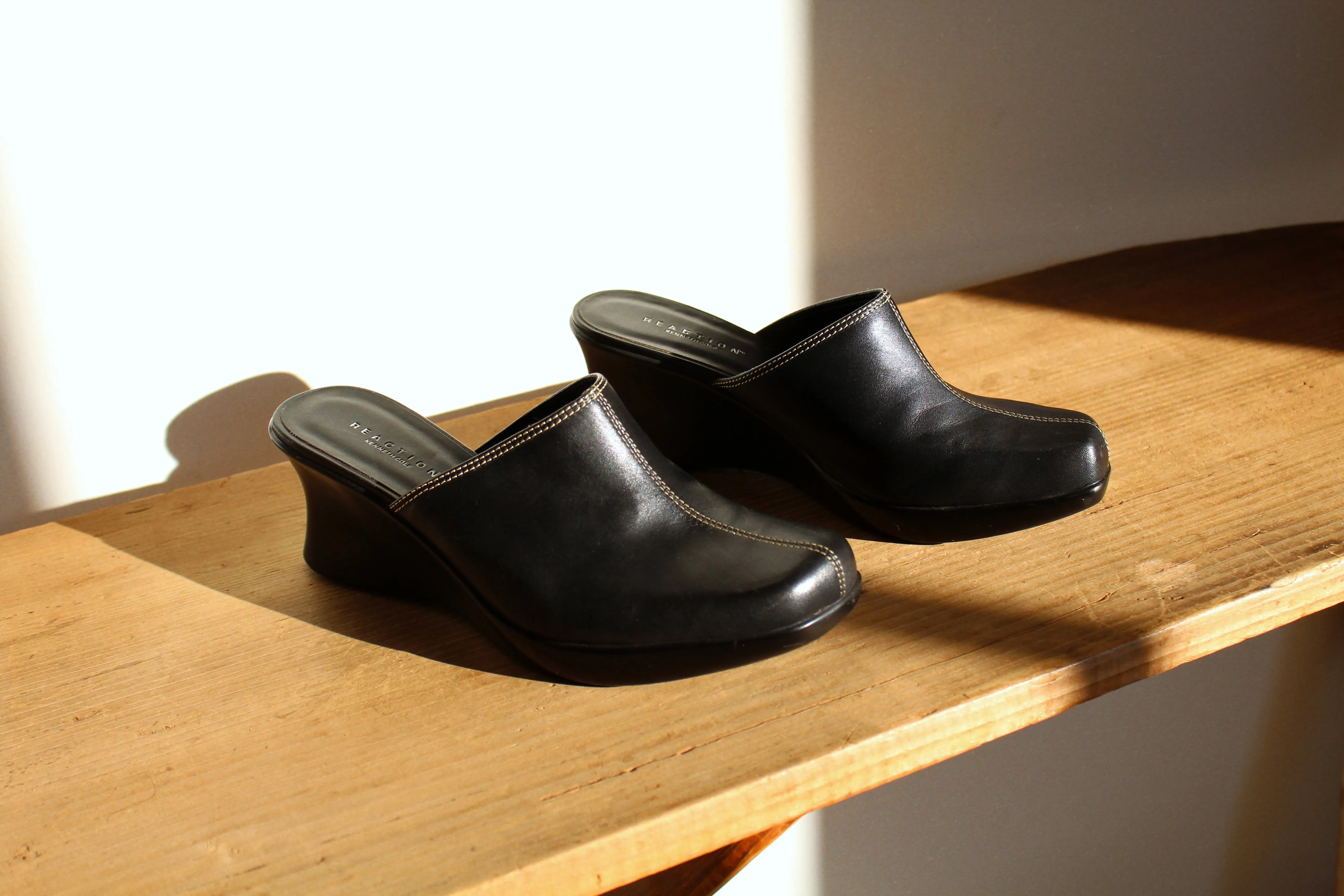 Y2K Reaction by Kenneth Cole Black Leather Wedge Mules w/ White Top Stitching - Size 8M